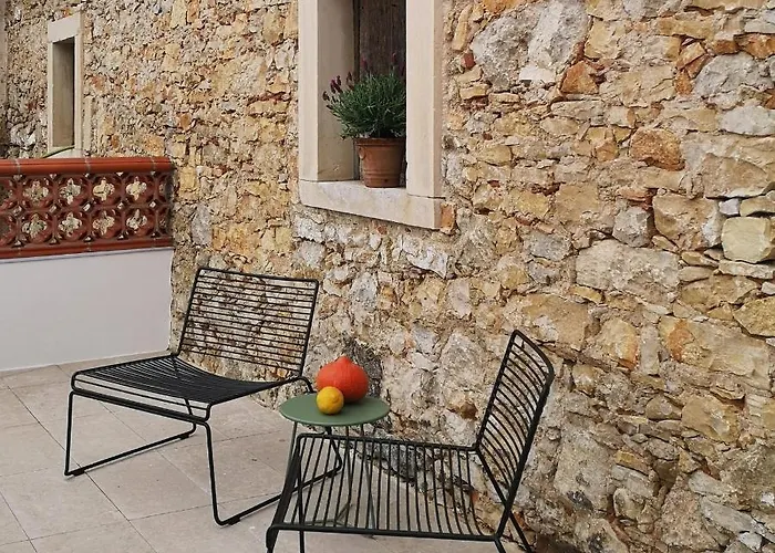 Casa Do Pátio, Casaspensadas * Juncal (Leiria)